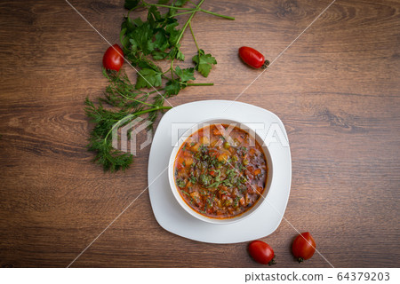 Restaurant food 64379203