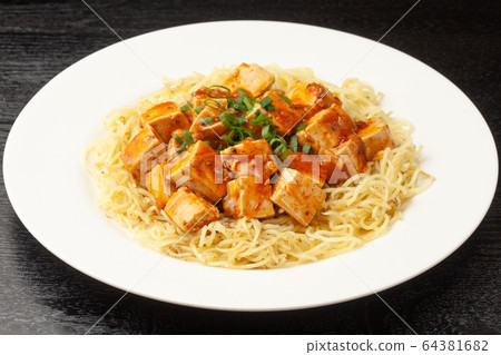 Mapo Tofu Yakisoba 64381682