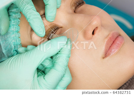 Eyelash lamination. 64382731