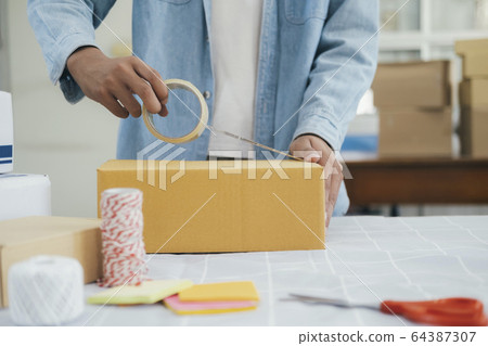 Online small business owner. 64387307