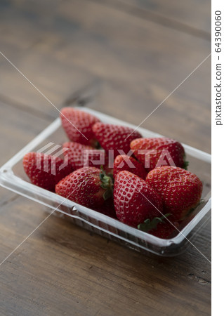 Ichigo entered the pack Ichigo entered the pack 64390060