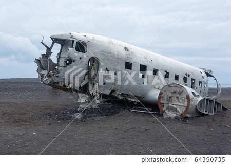 Solheimasandur plane wreck view. South Iceland Solheimasandur plane wreck view. South Iceland 64390735