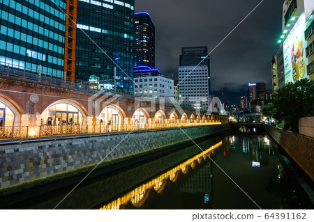 Akihabara Kandagawa night view Akihabara Kandagawa night view 64391162