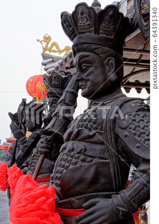 Chinese statue at Wat Phanan Choeng temple - 64391340