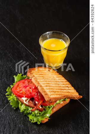 Typical BLT sandwich (bacon, lettuce, tomato) 64392624