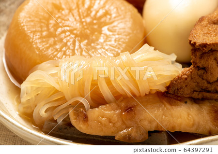 A close-up of Oden's Shirataki (Shirataki). A close-up of Oden's Shirataki (Shirataki). 64397291