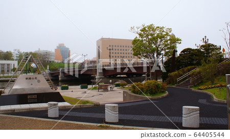 hiro路河畔牛莊廣場 64405544