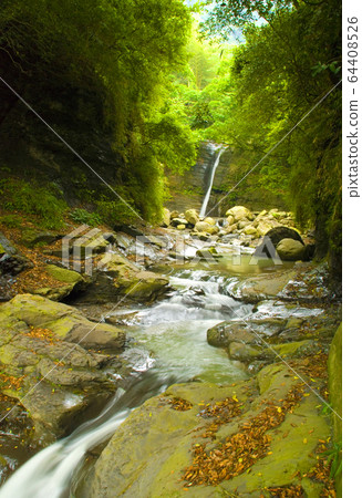 龍鳳瀑布 64408526