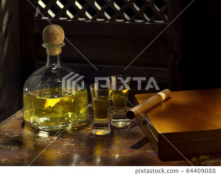 tequila cigar 64409088
