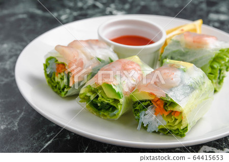 Fresh spring rolls of shrimp Fresh spring rolls of shrimp 64415653