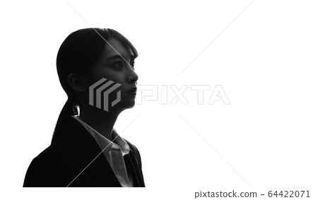 女性剪影 64422071