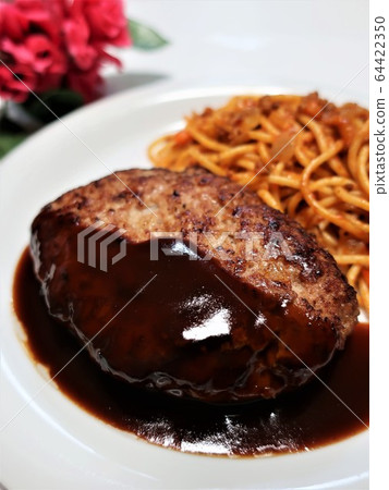 Homemade hamburger and spaghetti meat sauce Homemade hamburger and spaghetti meat sauce 64422350