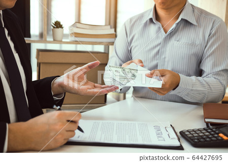 Entrepreneurs are signing a contract about Entrepreneurs are signing a contract about 64427695