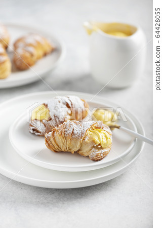 Italian traditional dessert aragosta Italian traditional dessert aragosta 64428055