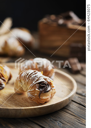 dessert of Naples aragosta dessert of Naples aragosta 64428075