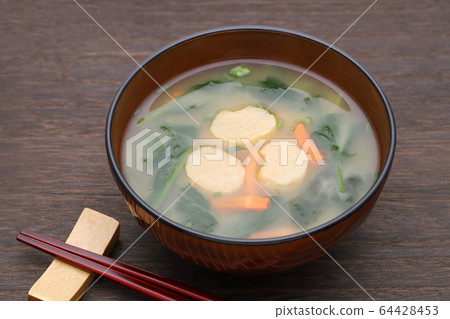 Miso soup 64428453