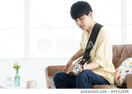 Male guitar 20s Male guitar 20s 64432866