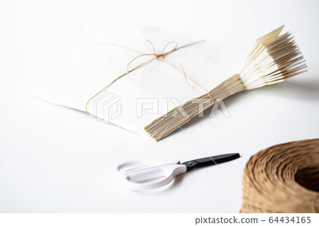 Recyclable garbage / milk pack 64434165