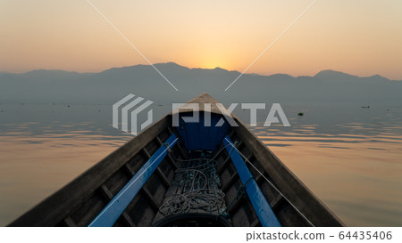 Boat point of view Inle Lake Nyaungshwe, Myanmar 64435406