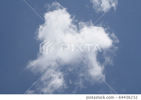 Cloud painted in the sky Cloud painted in the sky 64436232