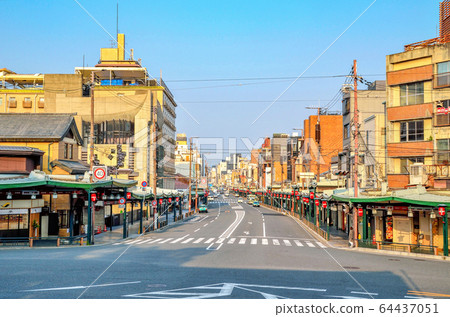 京都四條通 64437051