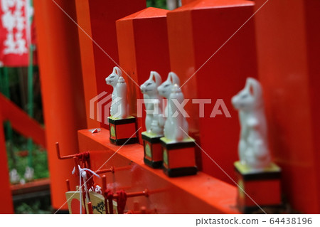 Sasuke Inari Shrine (Kamakura) Sasuke Inari Shrine (Kamakura) 64438196