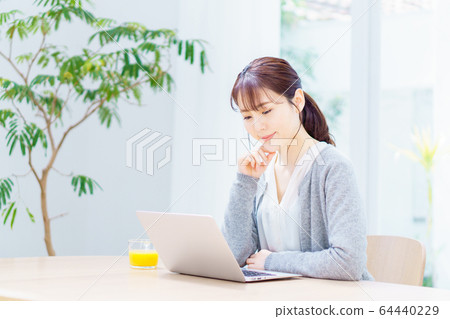 女性筆記本電腦 女性筆記本電腦 64440229