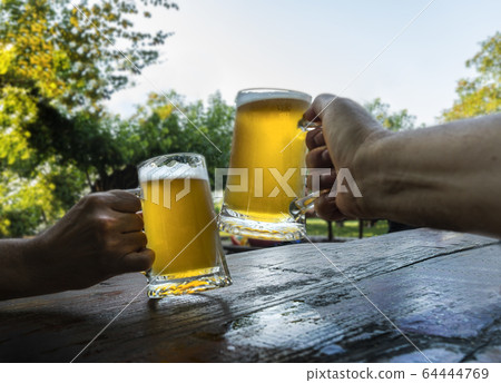 Ein Prosit 64444769
