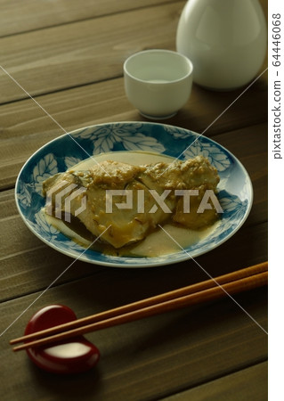 用鯖魚燜鯖魚 64446068