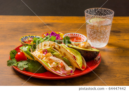 Mexico's representative dishes (tacos) 64447442