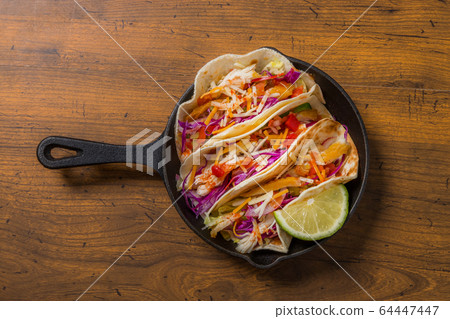 Mexico's representative dishes (tacos) 64447447