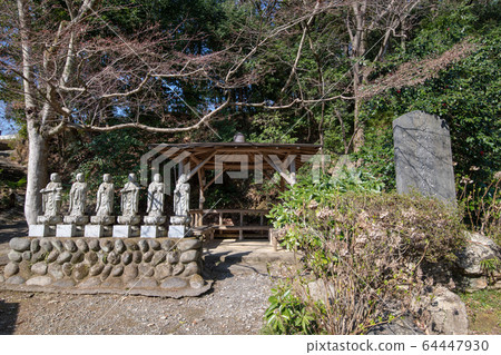 Sa玉縣約立市少林寺陸空藏三 Sa玉縣約立市少林寺陸空藏三 64447930