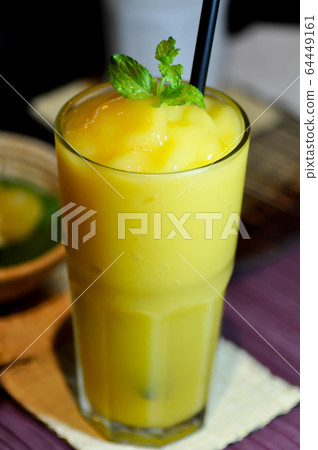mango juice or mango smoothie 64449161