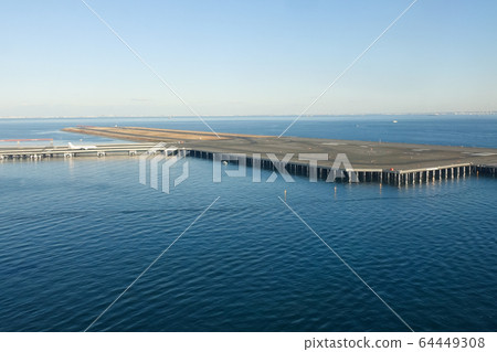 飛往東京國際機場羽田機場D跑道的飛機 64449308