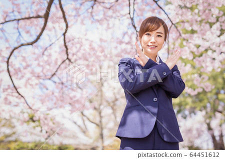 春天的女商人 64451612