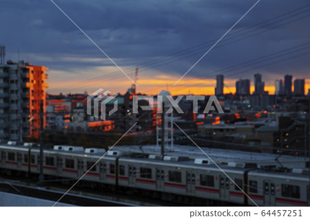 黎明之光 64457251