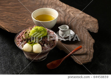 Japanese style red bean sweet shaved ice Japanese style red bean sweet shaved ice 64458659