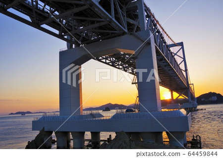 Tokushima Prefecture, Hyogo Prefecture, Onaruto Bridge, Awaji Island side (Roadside station Uzushio) 64459844