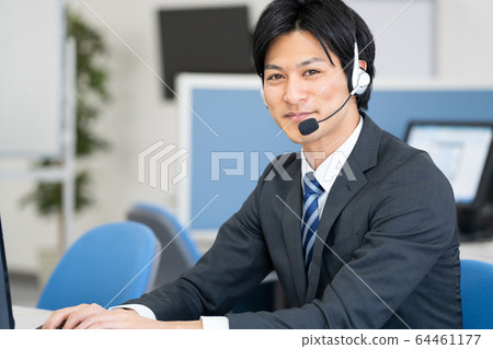 商人操作員辦公室業務形象 64461177