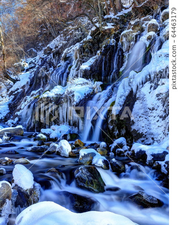 Waterfall of winter dragon 64463179
