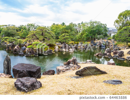 Kyoto Nijo Castle Ninomaru Garden 64463886