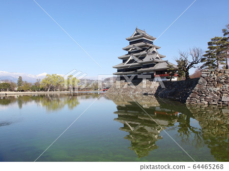 Matsumoto Castle 64465268
