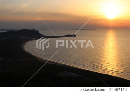 絲島火山 64467154