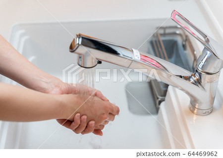 Antivirus alcohol disinfection 64469962