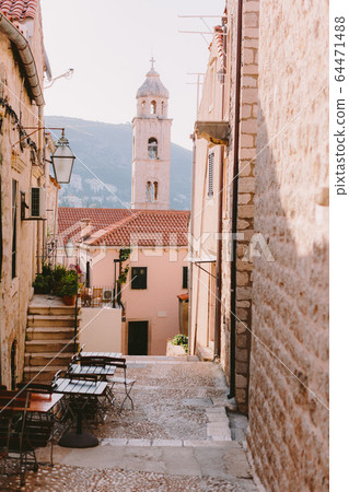 Dubrovnik old town view Dubrovnik old town view 64471488