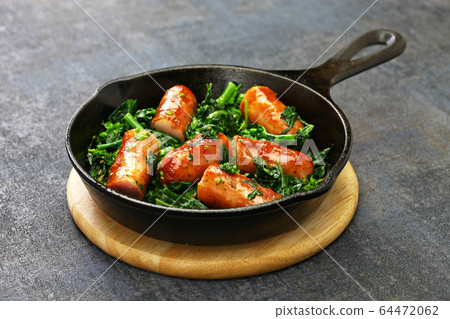 Stir fried salsiccia and chima de la papa 64472062