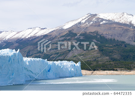 Perito Moreno glacier view, Patagonia scenery, 64472335