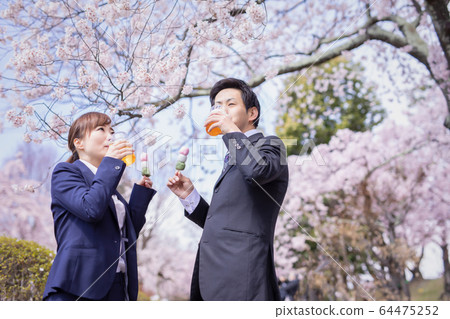 春天的女人 春天的女人 64475252