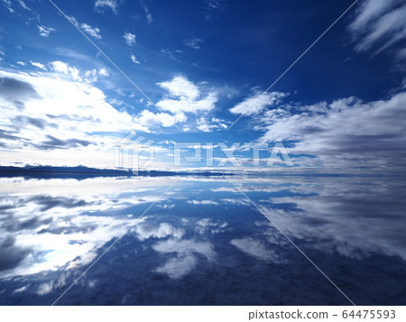 烏尤尼鹽湖 64475593