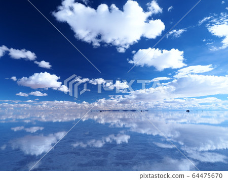 Uyuni salt lake   64475670